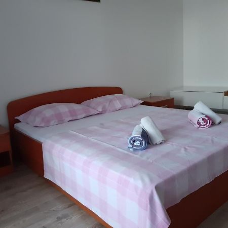 Apartments Davor Ceko Jesenice  Eksteriør bilde